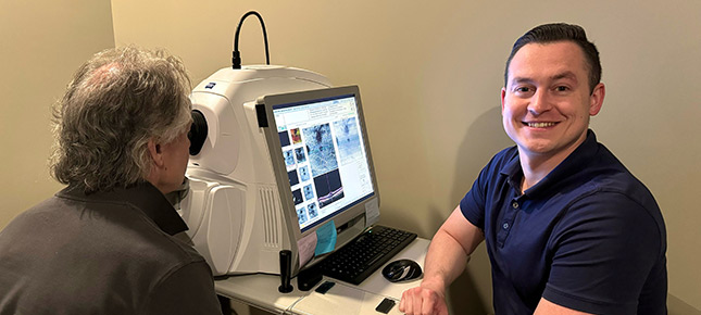 dr-michael-sinopoli-smiling-with-optometry-patient